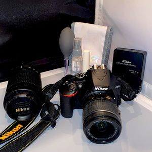 SOLD ⛔️⛔️⛔️⛔️⛔️⛔️Nikon D3500 Camera KIT
